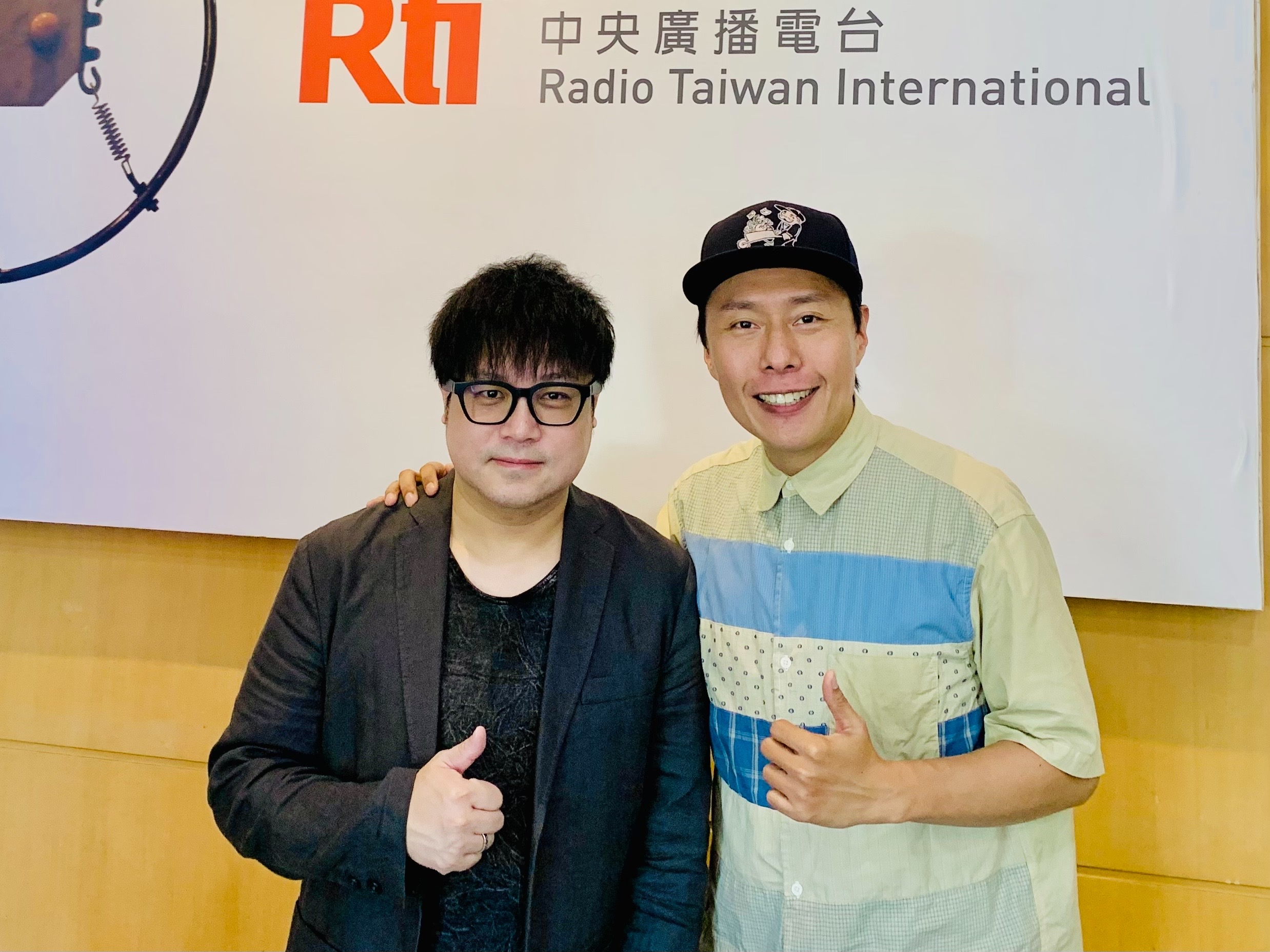 Vincent潘瑋迪與主持人張啟樂