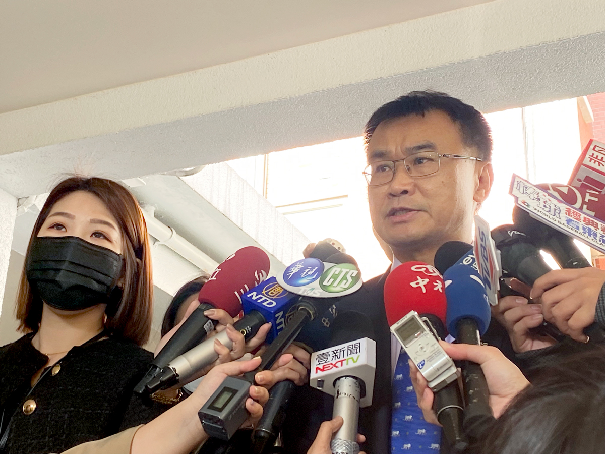 農業部長陳吉仲14日表示，透過國內生產、冷凍庫存和進口三方面調度，豬肉定能滿足國人需要。(資料照/林詠青攝)