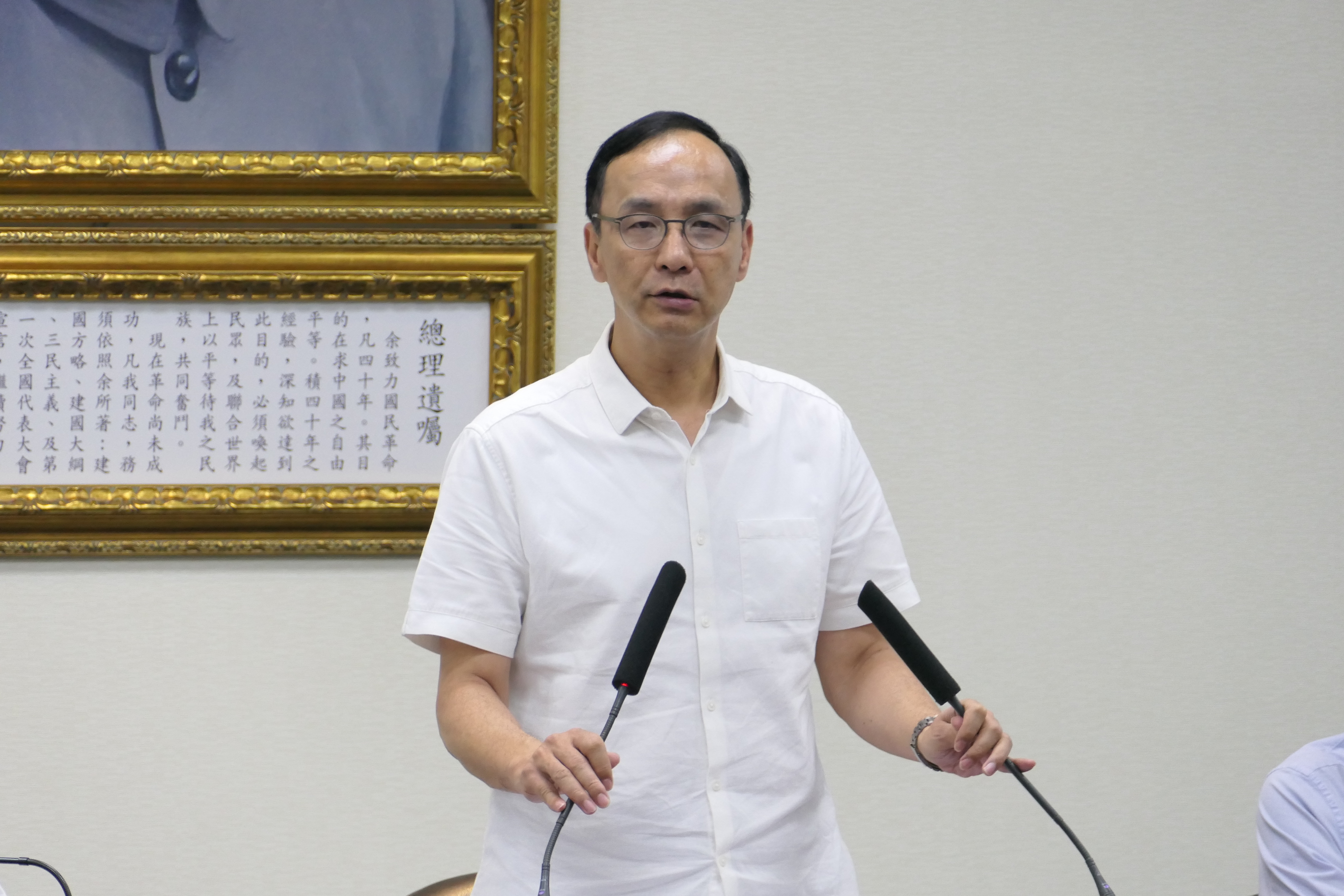 國民黨主席朱立倫今天(16日)在主持中常會。(趙婉淳攝)