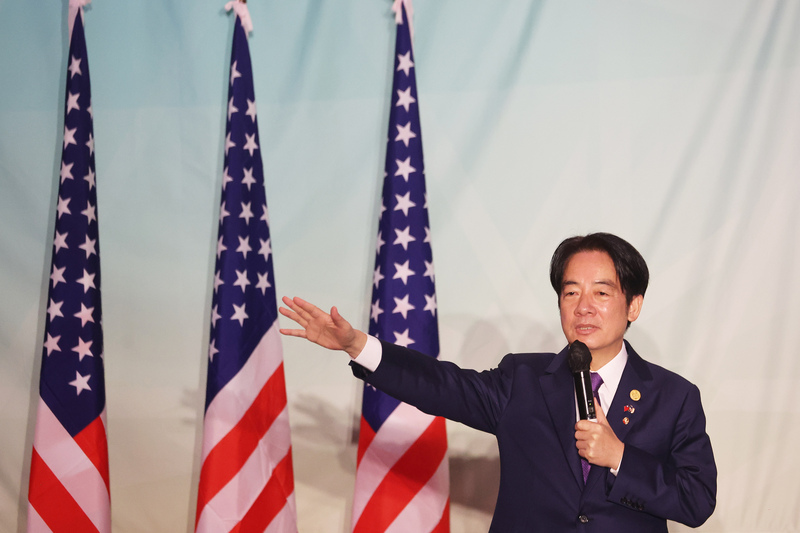 副總統賴清德（圖）出訪友邦巴拉圭回程過境美國舊金山，於美西時間16日晚間出席僑宴，並上台致詞。中央社記者趙世勳攝  112年8月17日 (圖：中央社)