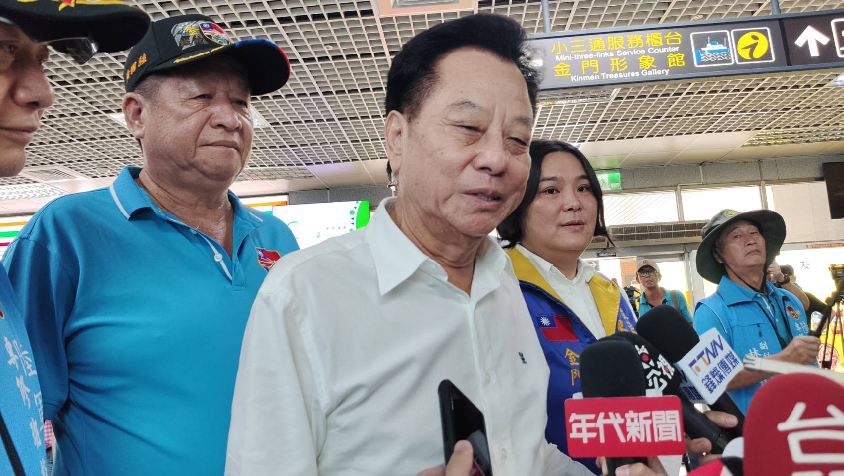 金門縣議會議長洪允典(中)。資料照。(王韋婷攝)