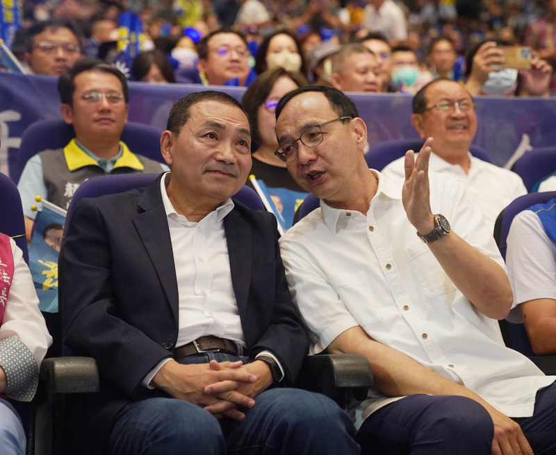 國民黨主席朱立倫24日表示，太多的民調都是參考，現階段就是堆疊大家共同努力團結氣氛。(圖：中央社)