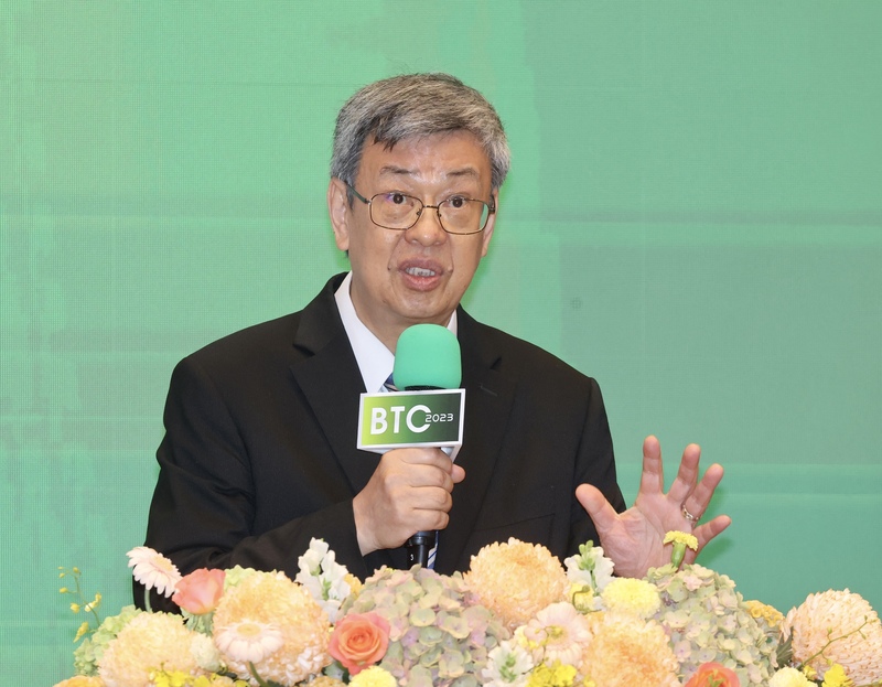 因應颱風蘇拉逼近台灣恐影響開學，行政院長陳建仁指示就各項交通運輸規劃配套措施。(資料照/中央社)