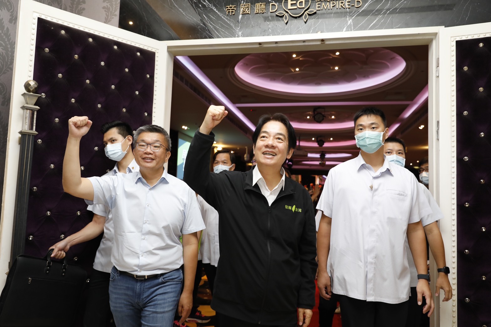 賴清德2日出席保全業後援會成立大會，表示將強化國防與民防力量。(賴清德競辦提供)