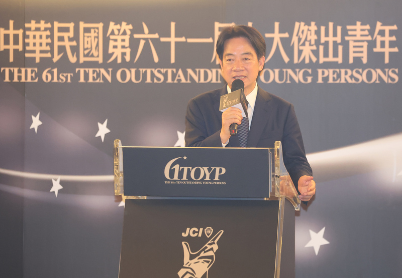 副總統賴清德（圖）4日上午在台北出席「中華民國第61屆十大傑出青年當選公布記者會」，親自公布當選名單，並肯定得獎人對社會的貢獻。 (圖：中央社)