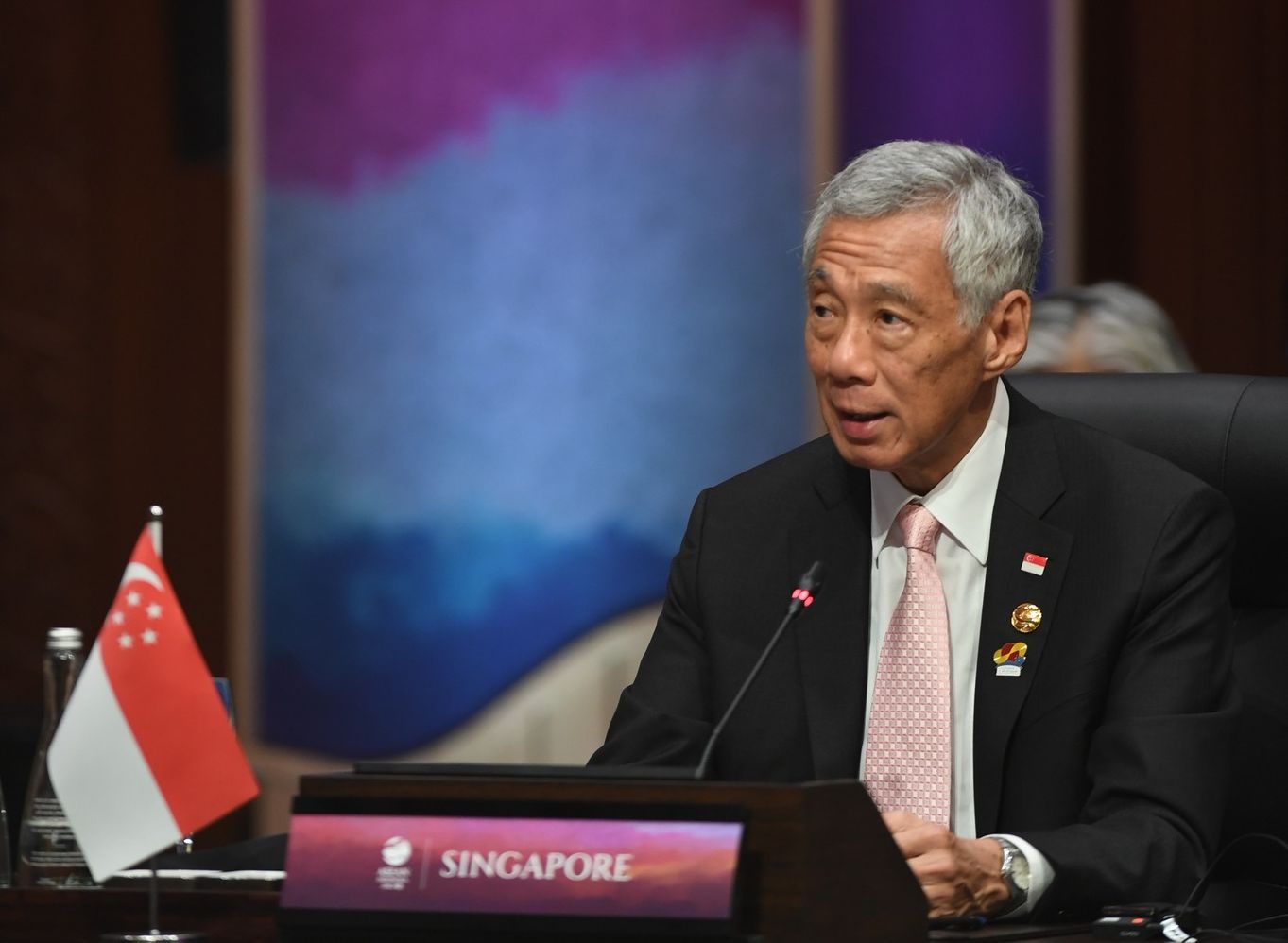 新加坡總理李顯龍7日出席在印尼舉行的東協峰會。 (圖:取自李顯龍臉書)