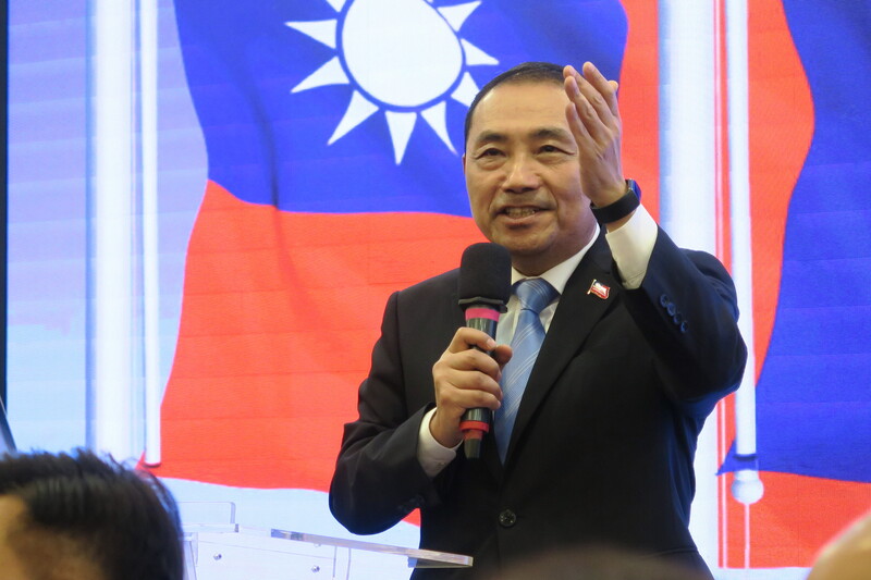 國民黨總統參選人侯友宜表示，他當選總統後，一定會讓兩岸恢復交流對話，創造和平穩定。(圖：中央社)