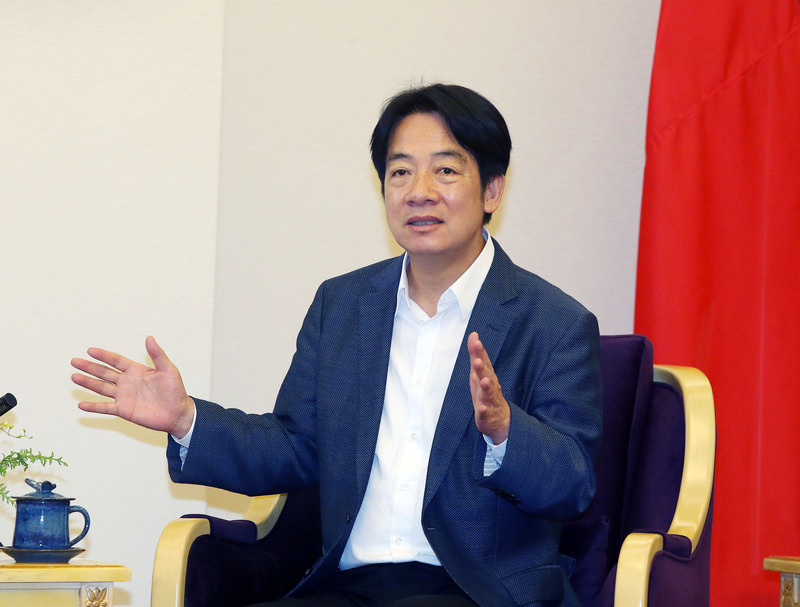 副總統賴清德（圖）18日上午在總統府接見「中華民國診所協會全國聯合會重要幹部」，感謝診所協會在政策上的協助，並關心健保改善問題。 (圖：中央社)