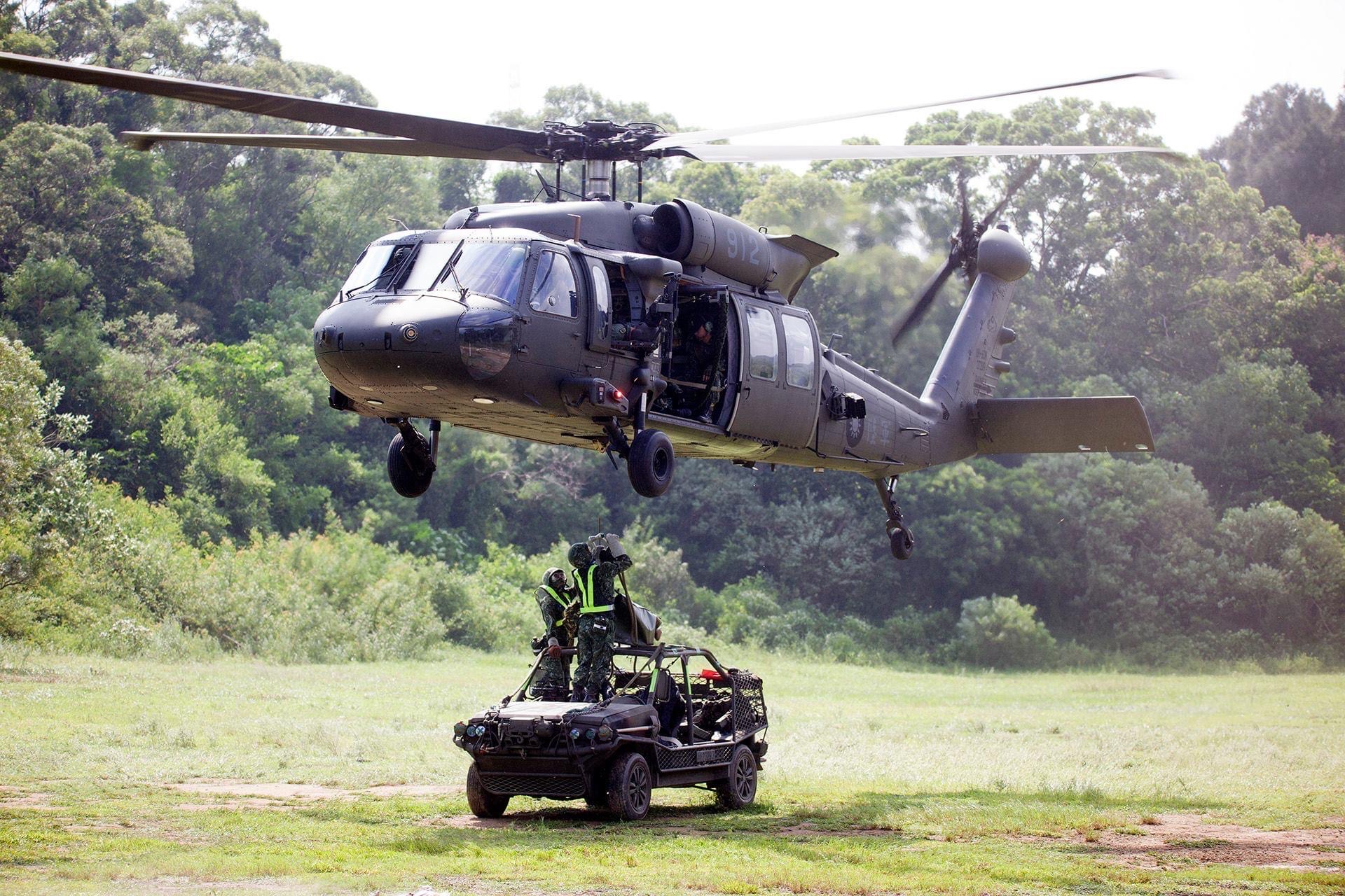 圖為UH-60M黑鷹直升機。(慶籌會提供)