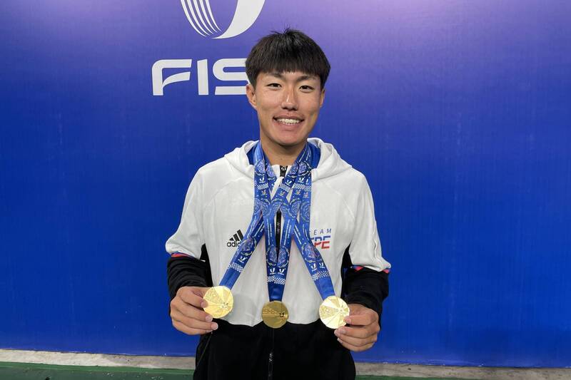 許育修(見圖)在成都世大運包辦三金，本屆杭州亞運將與莊吉生搭擋，首輪強碰中國，期待開出紅盤。(大專體總提供)