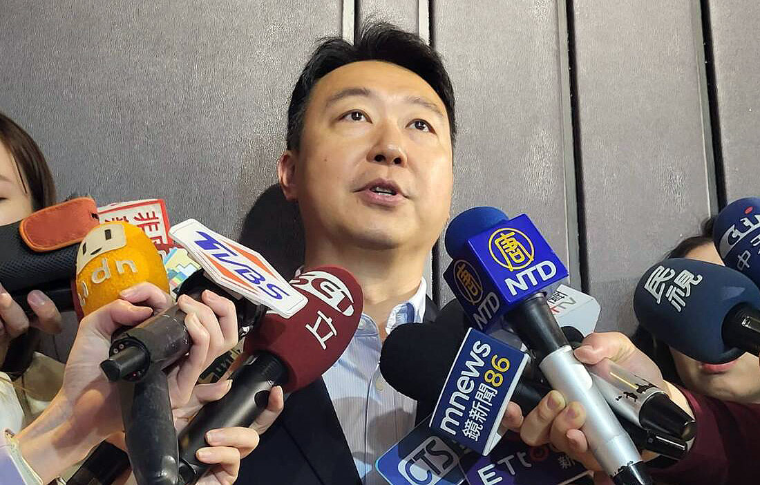 民進黨總統參選人賴清德競辦發言人陳世凱回批侯友宜嘴上說備戰才能避戰，卻放任自家委員傷害國安，甚至將共軍擾台責任單方面歸咎於台灣。(資料照/劉玉秋 攝)