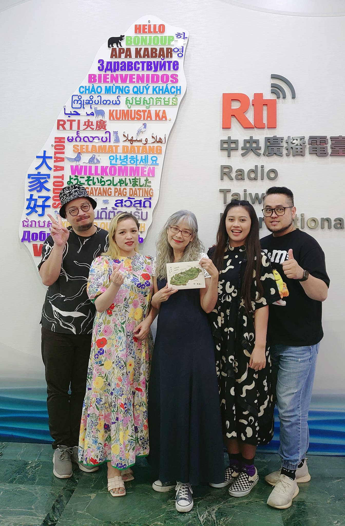 Voice to the World節目主持人黃介文專訪成軍20年的「歐開合唱團」
