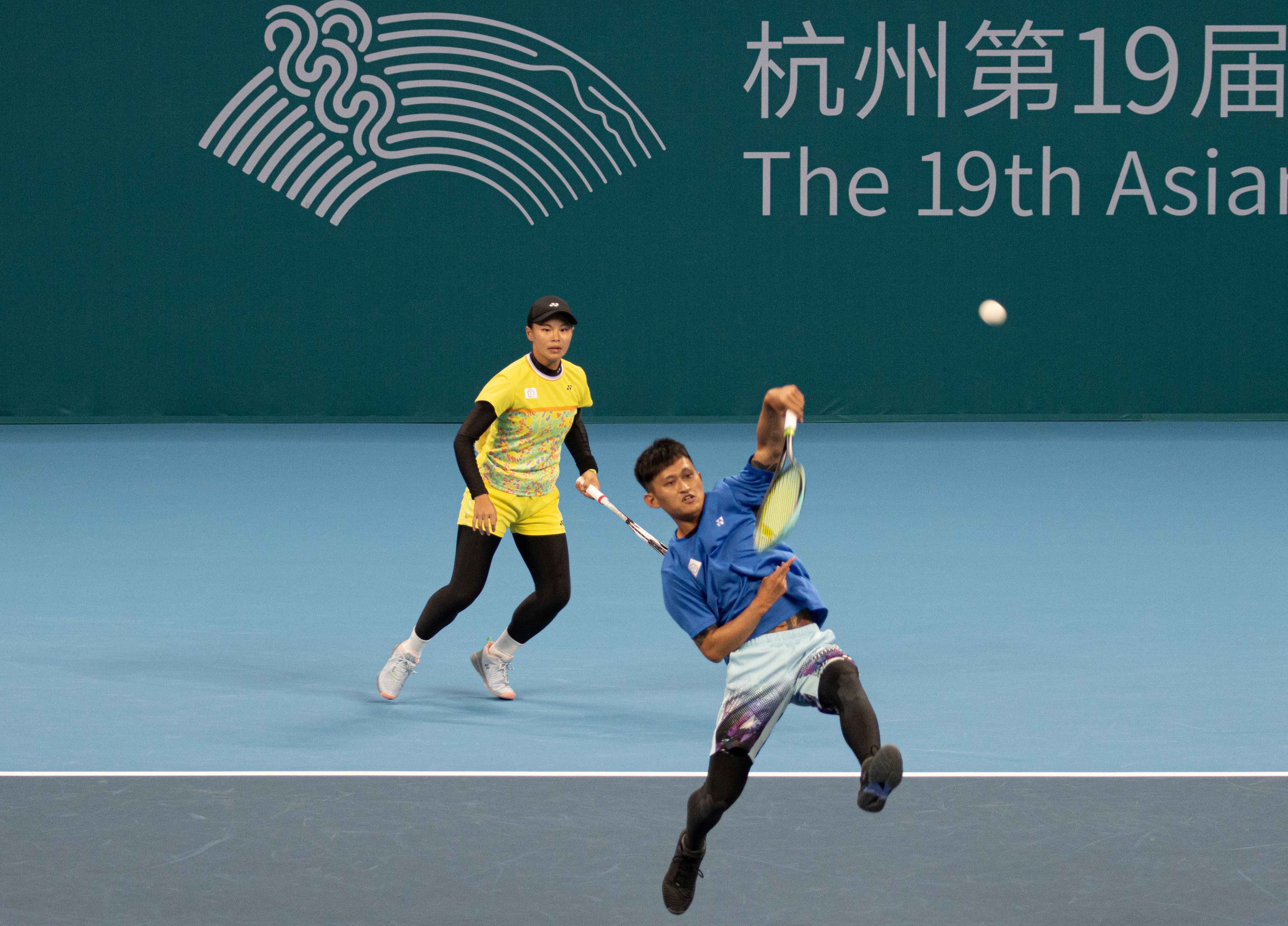 台灣軟網好手林韋傑、黃詩媛5日在杭州亞運軟網混雙4強賽不敵日本對手，獲得1面銅牌。(中華奧會提供)
