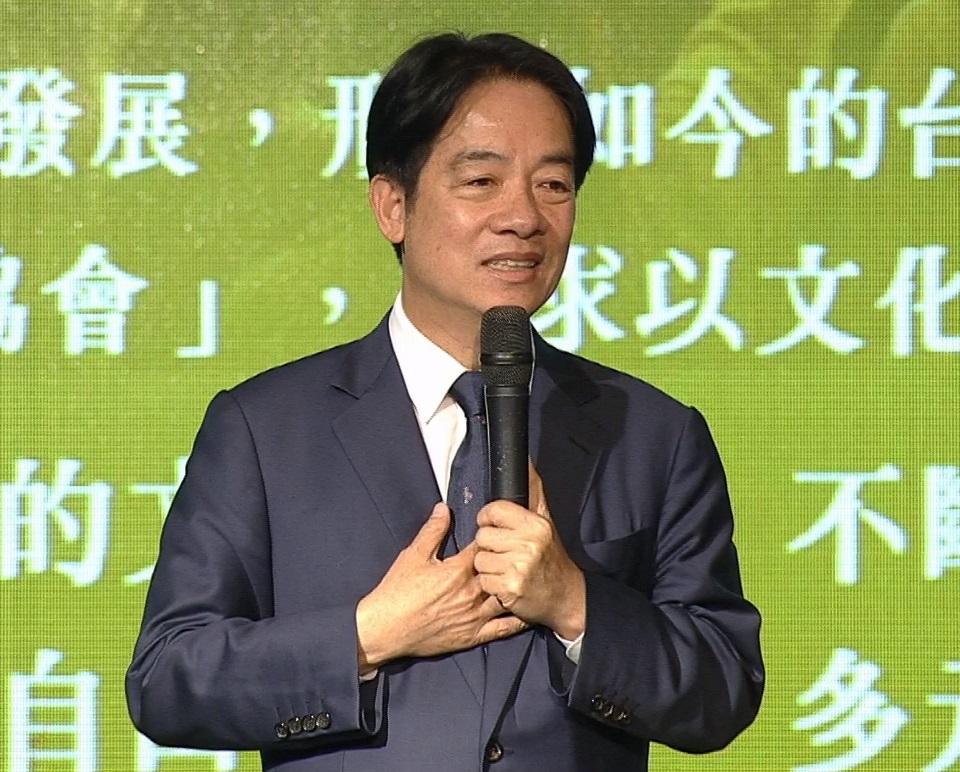 民進黨總統參選人賴清德13日針對「藍白合」進度表示不便評論，但每場選舉決定輸贏最大的關鍵在於自己。(圖擷自賴清德副總統臉書)