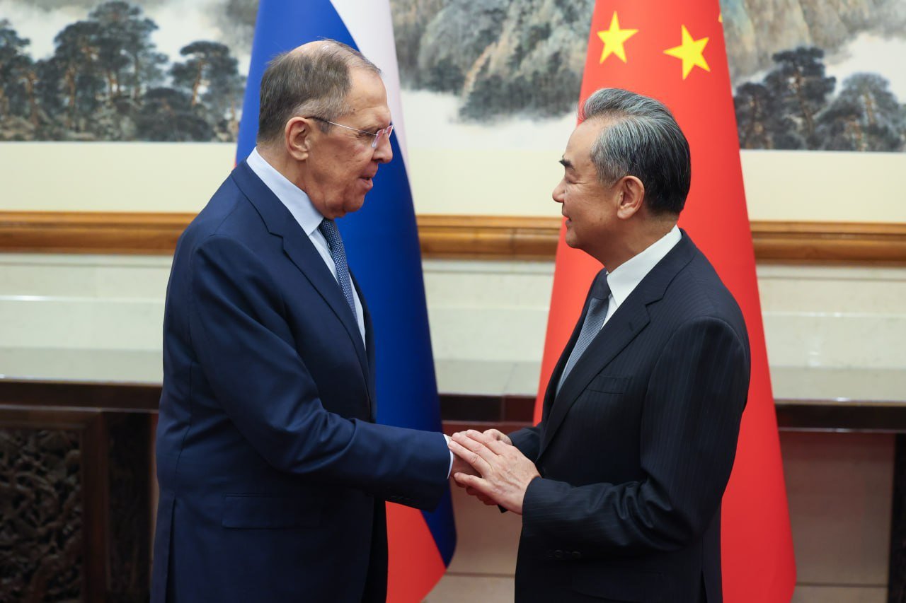 中國外長王毅16日在北京會見俄羅斯外長拉夫羅夫。(圖:@mfa_russia)