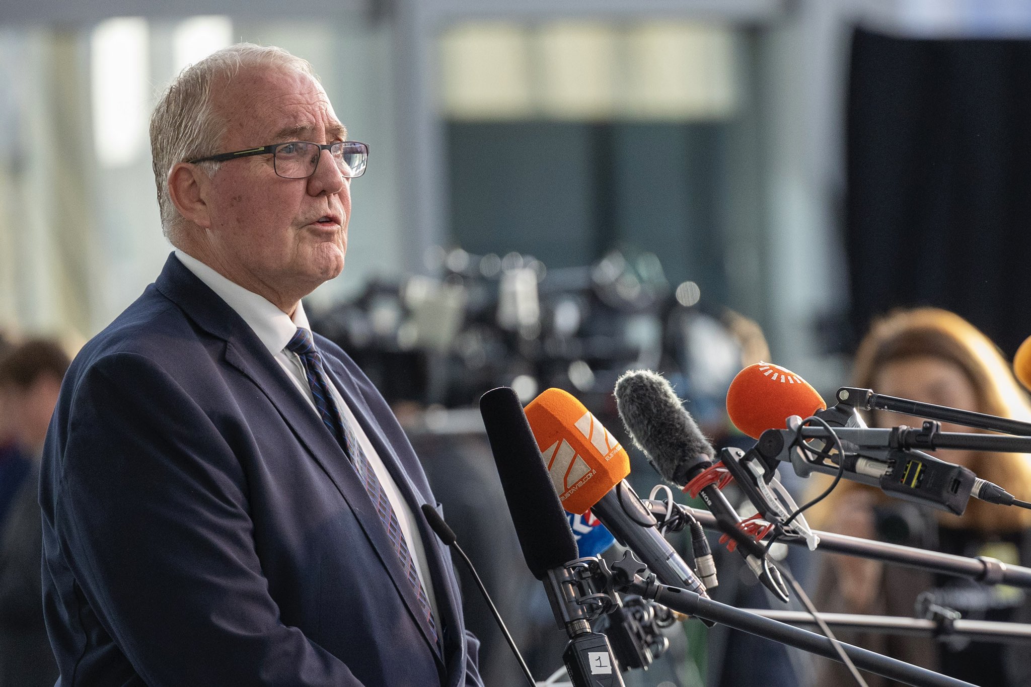 加拿大國防部長布萊爾(Bill Blair)。 (圖:@BillBlair)