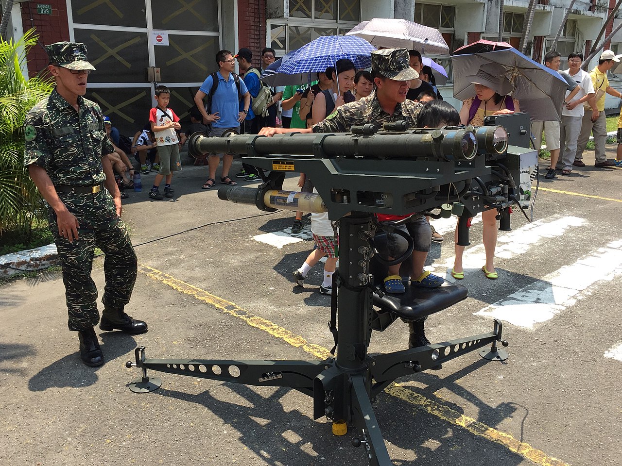 圖為雙聯裝刺針防空飛彈發射器。(圖：維基百科)
