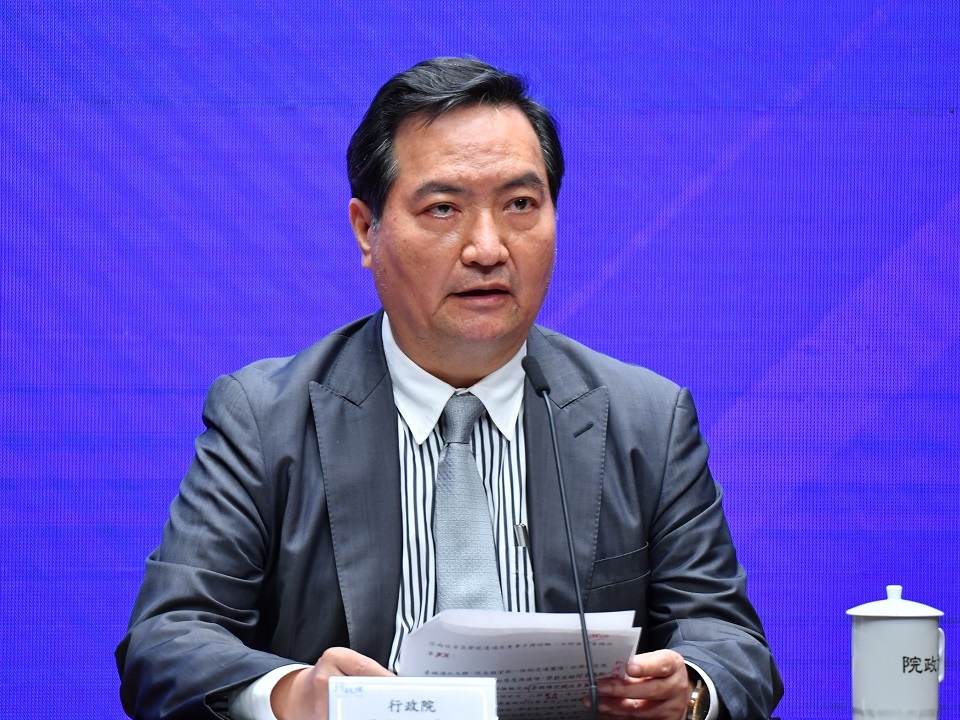 行政院政務委員羅秉成。(行政院提供)