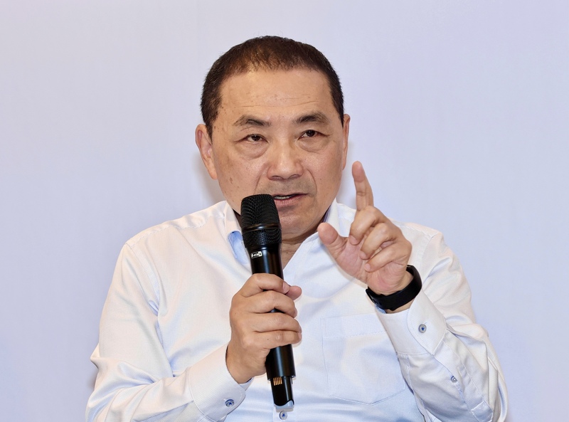 國民黨總統參選人侯友宜發布科技政策，將推動「工業4.0+」。(圖：中央社)