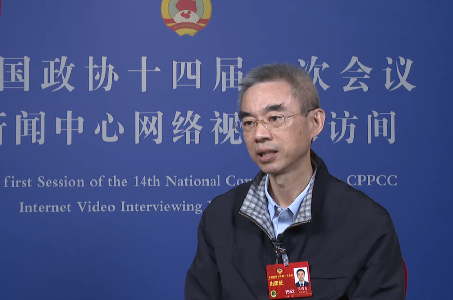 中國疾管中心首席流行病學家吳尊友27日因病去世。圖為吳尊友2023年3月接受媒體訪問畫面。(翻攝中新社YT)
