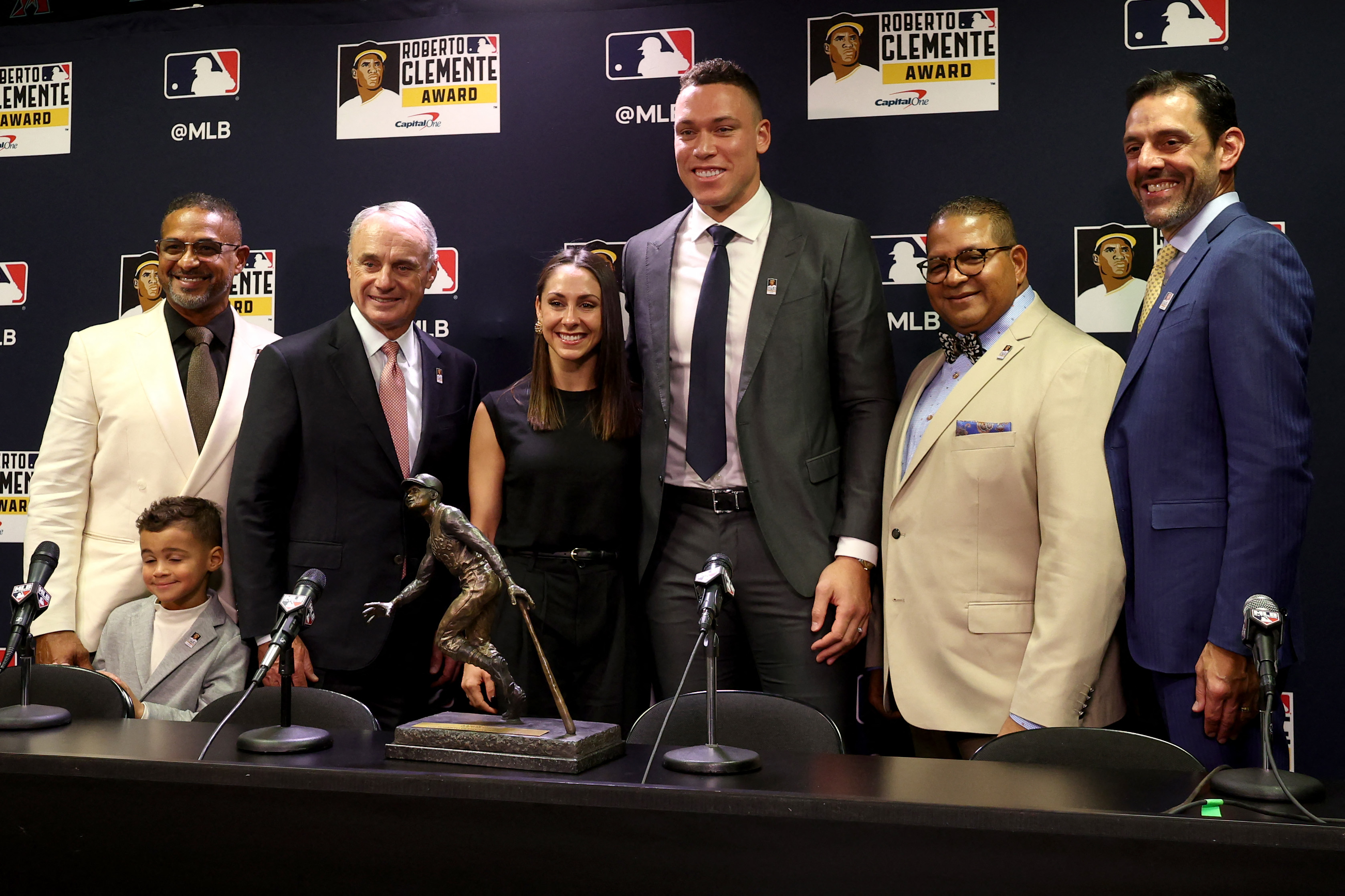 紐約洋基球星「法官」賈吉(Aaron Judge)獲得2023年克萊門特獎。(AFP)