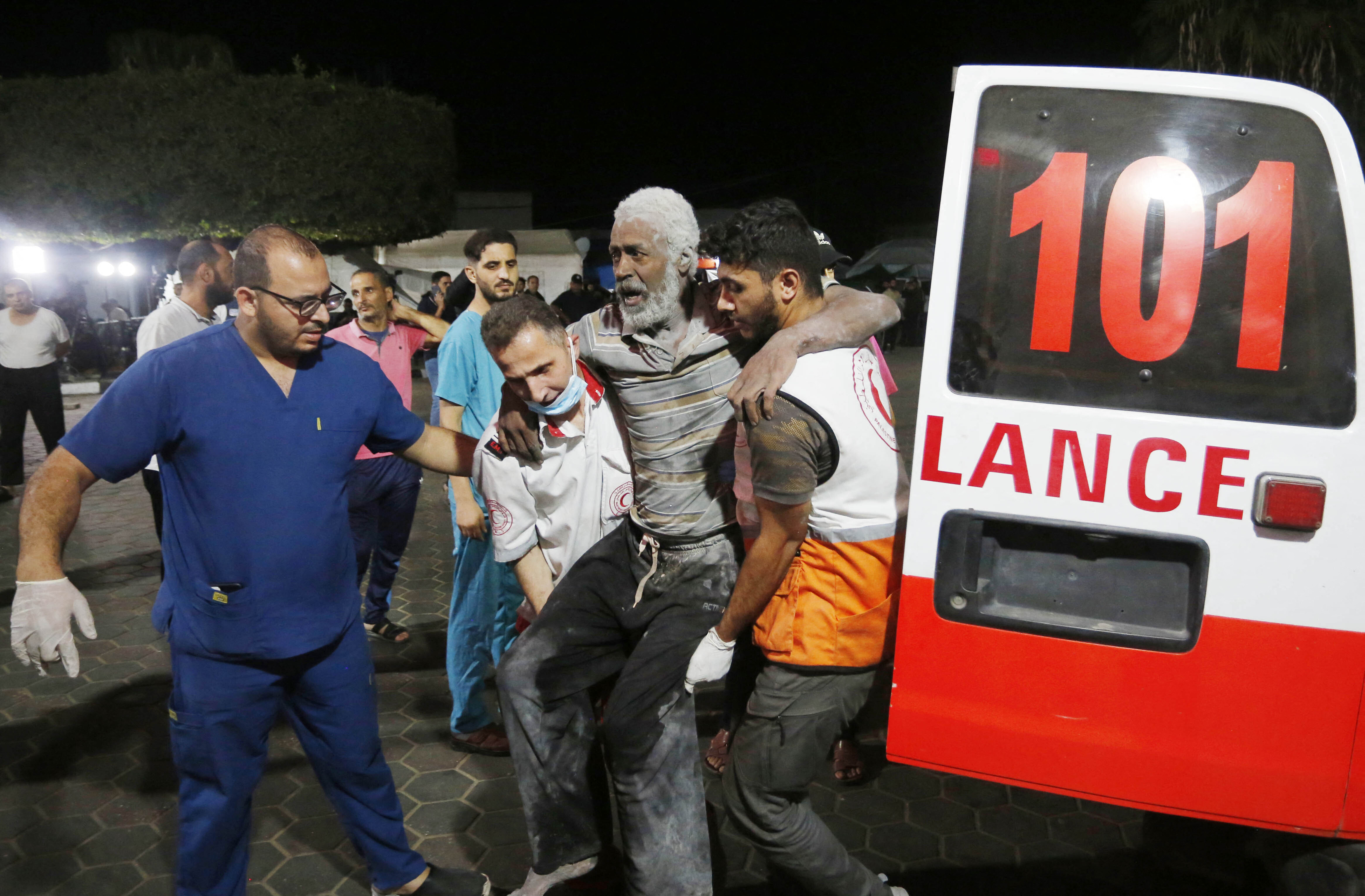 以色列砲轟加薩馬加齊難民營，傳51人喪生。(AFP)