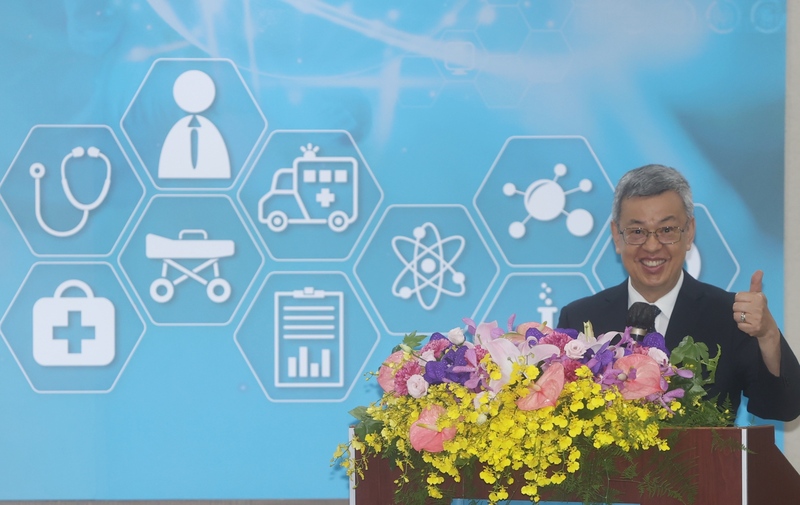 「2023台灣醫學週－台灣聯合醫學會學術演講會」開幕典禮11日上午在台大醫院國際會議中心舉行，行政院長陳建仁（圖）出席致詞。 (圖：中央社)