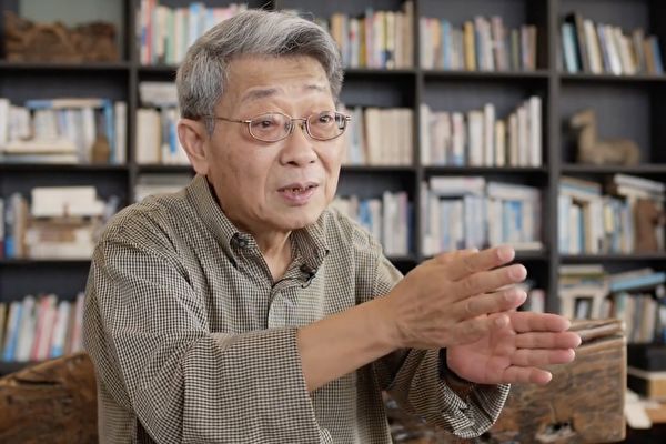 兩岸知名作家、時事評論員范疇。圖為他2022年9月接受大紀元專訪。（圖：大紀元影片擷圖）