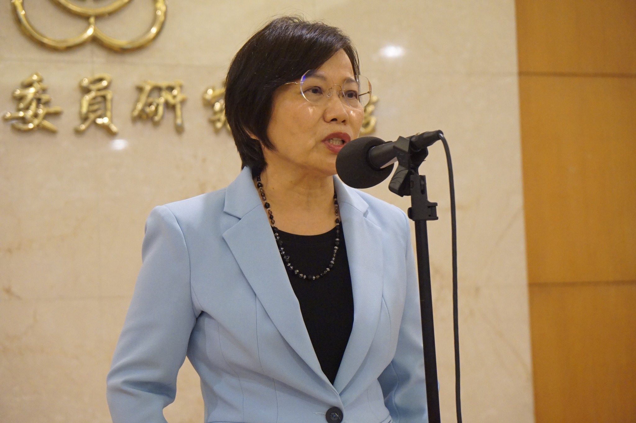 民進黨立法院黨團幹事長劉世芳16日表示，民進黨不分區名單涵蓋社會面各領域，也不乏長年未被發掘的專業幕僚，可謂「老幹新枝」。(圖：劉世芳臉書)