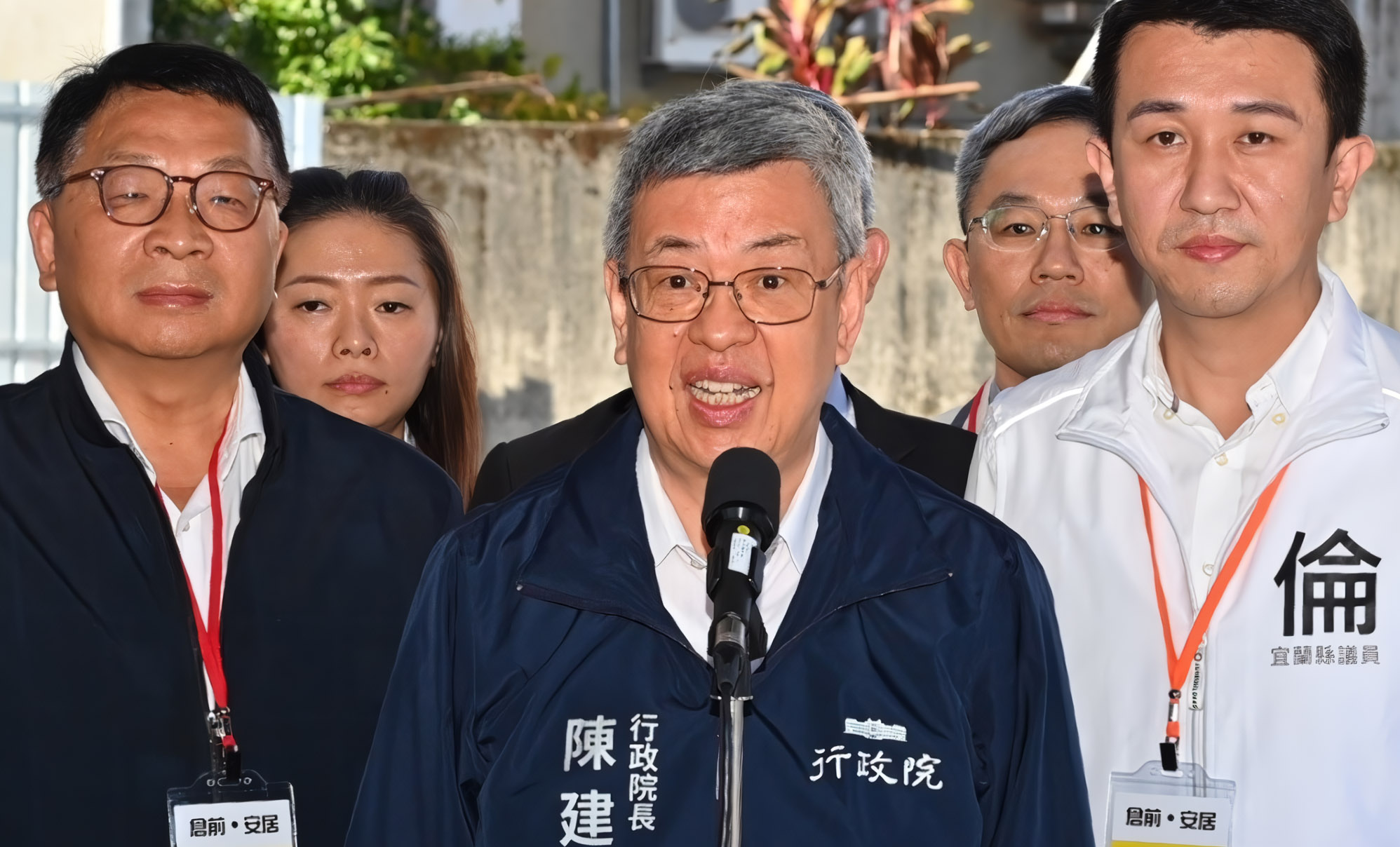 宜蘭社會住宅倉前安居21日舉行開工動土典禮，行政院長陳建仁(中)出席典禮。(行政院提供)