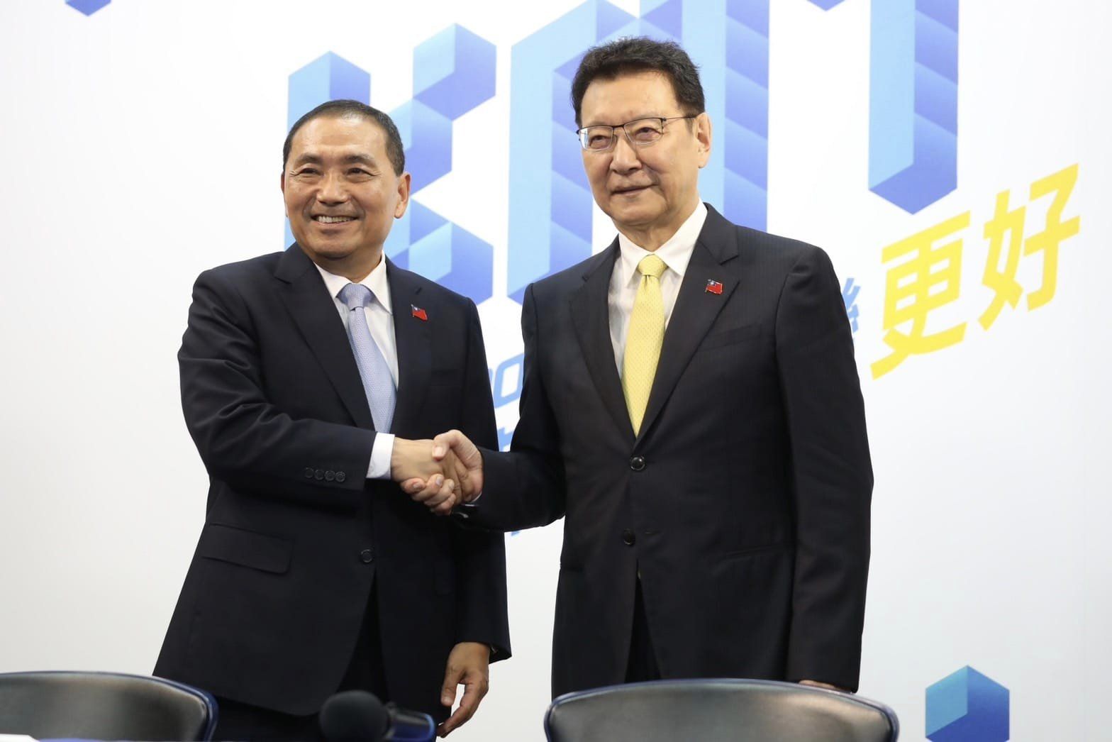 國民黨總統參選人侯友宜(左)與副手趙少康(右)。(圖：趙少康臉書)