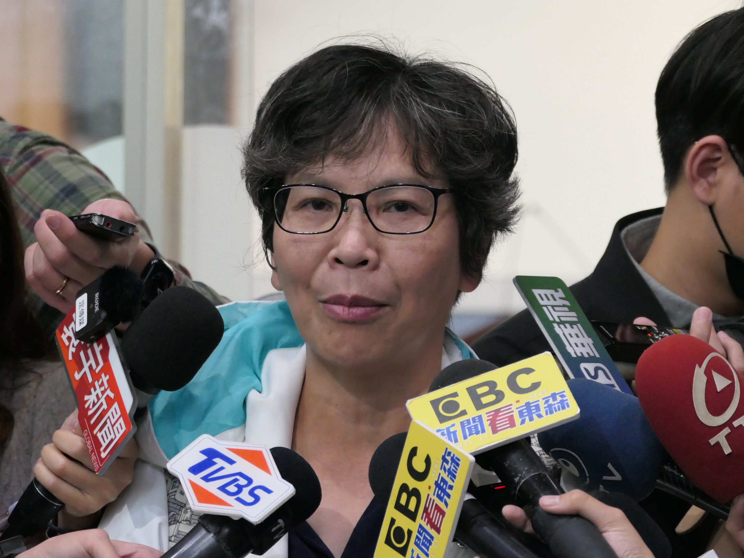 民眾黨台中立委參選人蔡壁如今天(27日)和國民黨合開記者會，會前接受媒體採訪。(趙婉淳 攝)