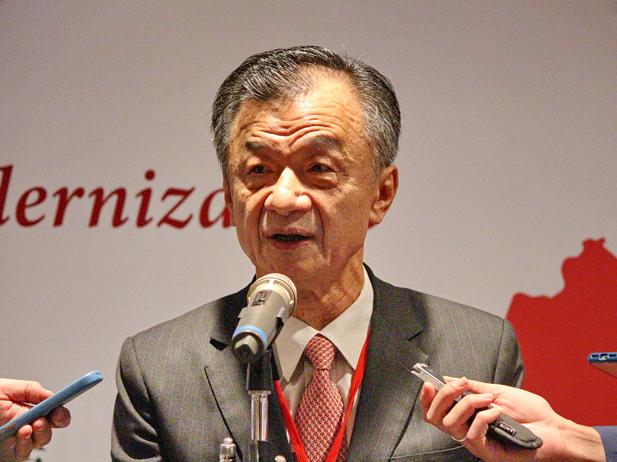 針對中國介入我民主選舉的動作，陸委會主委邱太三30日受訪表示，美國總統拜登提醒中共不要影響台灣選舉，但中共若不介選，就不叫中共了 (央廣記者王照坤 攝)