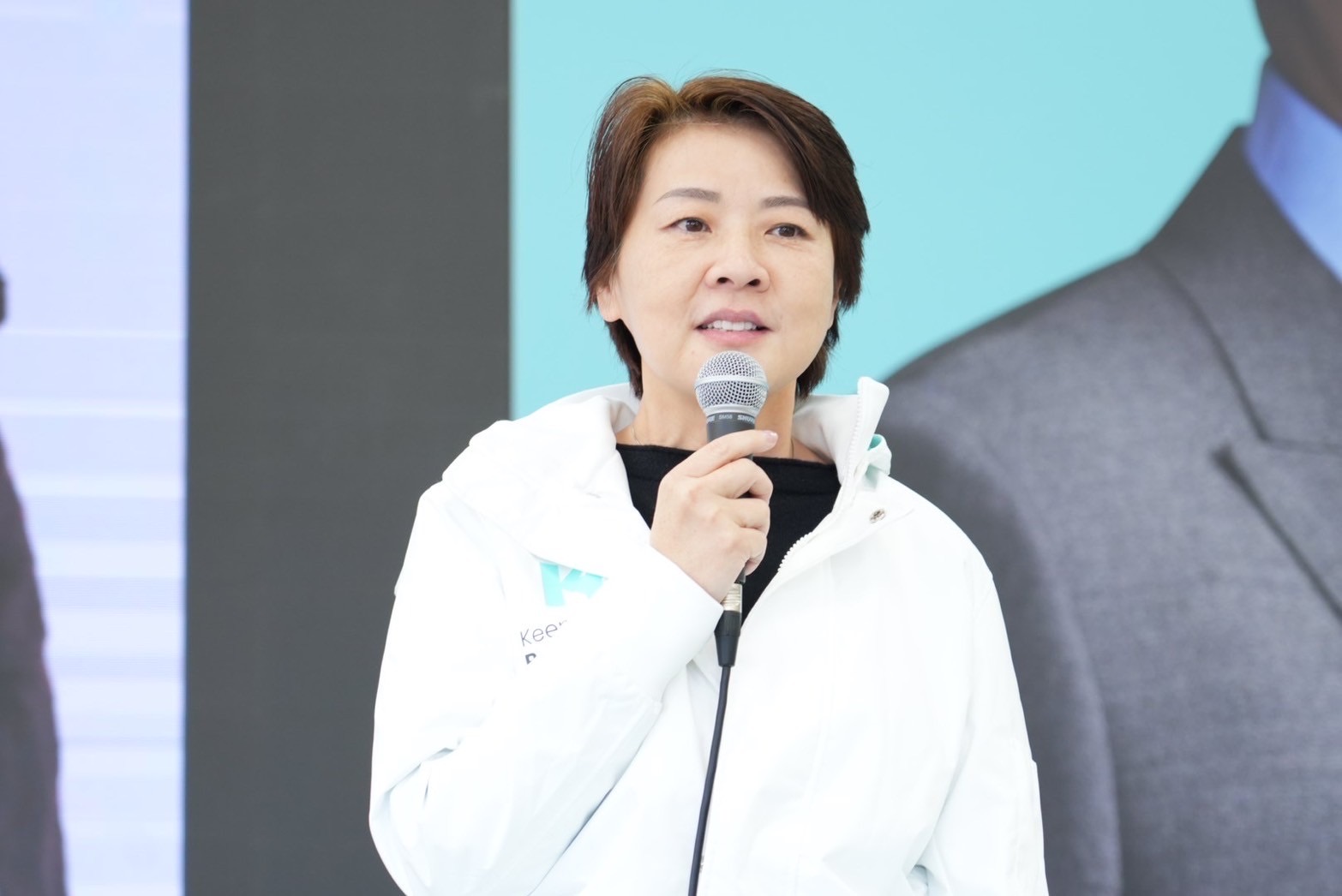 民眾黨不分區立委被提名人、柯文哲競選辦公室總幹事黃珊珊8日表示，柯文哲未來會直接到各地訴諸選民。(民眾黨提供)