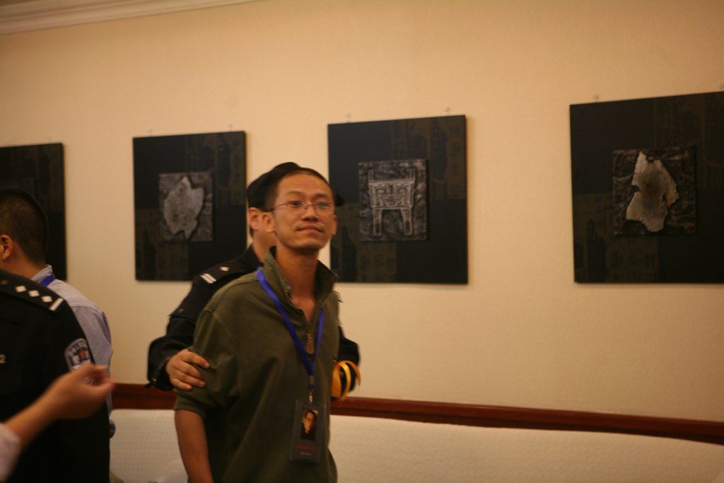 何楊2010年10月8日慶祝劉曉波獲獎被捕。（圖：本文作者提供）