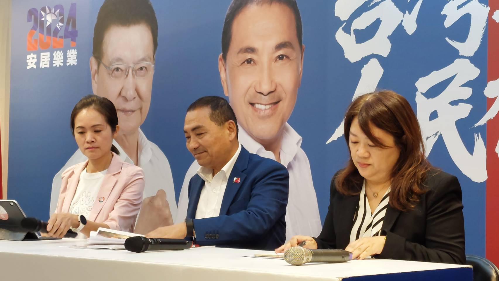 國民黨總統候選人侯友宜今天(12日)公布課後輔導政策。(趙婉淳 攝)