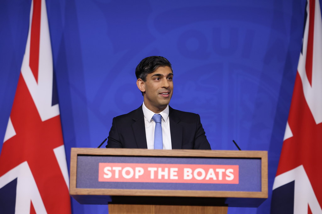 英首相蘇納克力阻同志倒戈，通過盧安達法案。 (圖:英首相府)