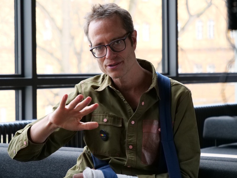 台灣、瑞士合製的舞台劇「這不是個大使館」導演凱吉(Stefan Kaegi)接受訪問時表示，除了希望呈現台灣地位與民主外，也邀請觀眾批判審思歐洲與中國等極權政府的關係。 (資料照：中央社)