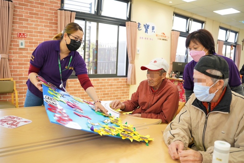 知情人士表示，健康台灣委員會設定幾項目標，包括降低癌症死亡率、食安、縮短高齡臥床時間、做好長照等。(圖：中央社)