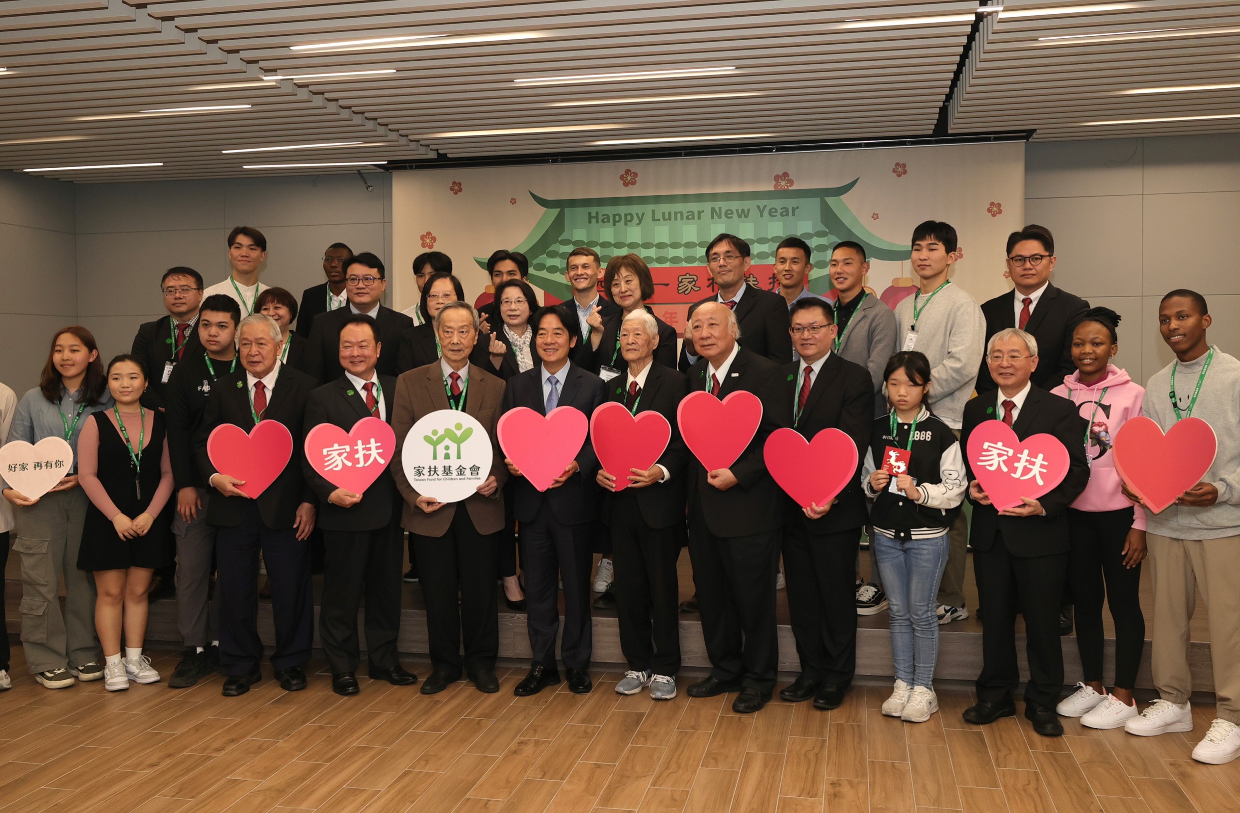 農曆春節前夕，副總統賴清德6日受邀出席家扶基金會扶助的海內外大學生交流活動。(圖：總統府)