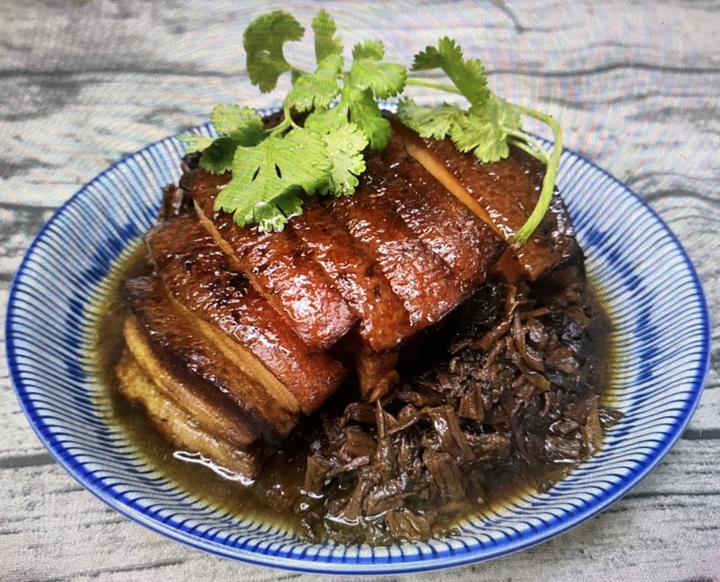 梅干扣肉。陳芸英提供