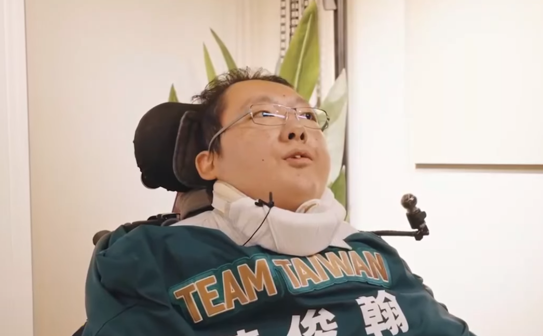 身障律師陳俊翰日前逝世，其生前致力推動的「身心障礙者權益保障法」修法進度再次引發關注。(圖擷自民進黨性平部臉書)