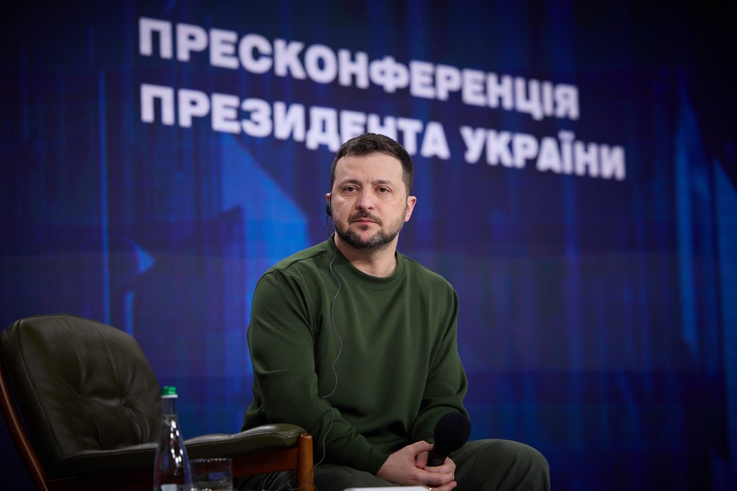 烏克蘭總統澤倫斯基(Volodymyr Zelenskiy)25日出席一場記者會。 (圖:烏克蘭總統府)