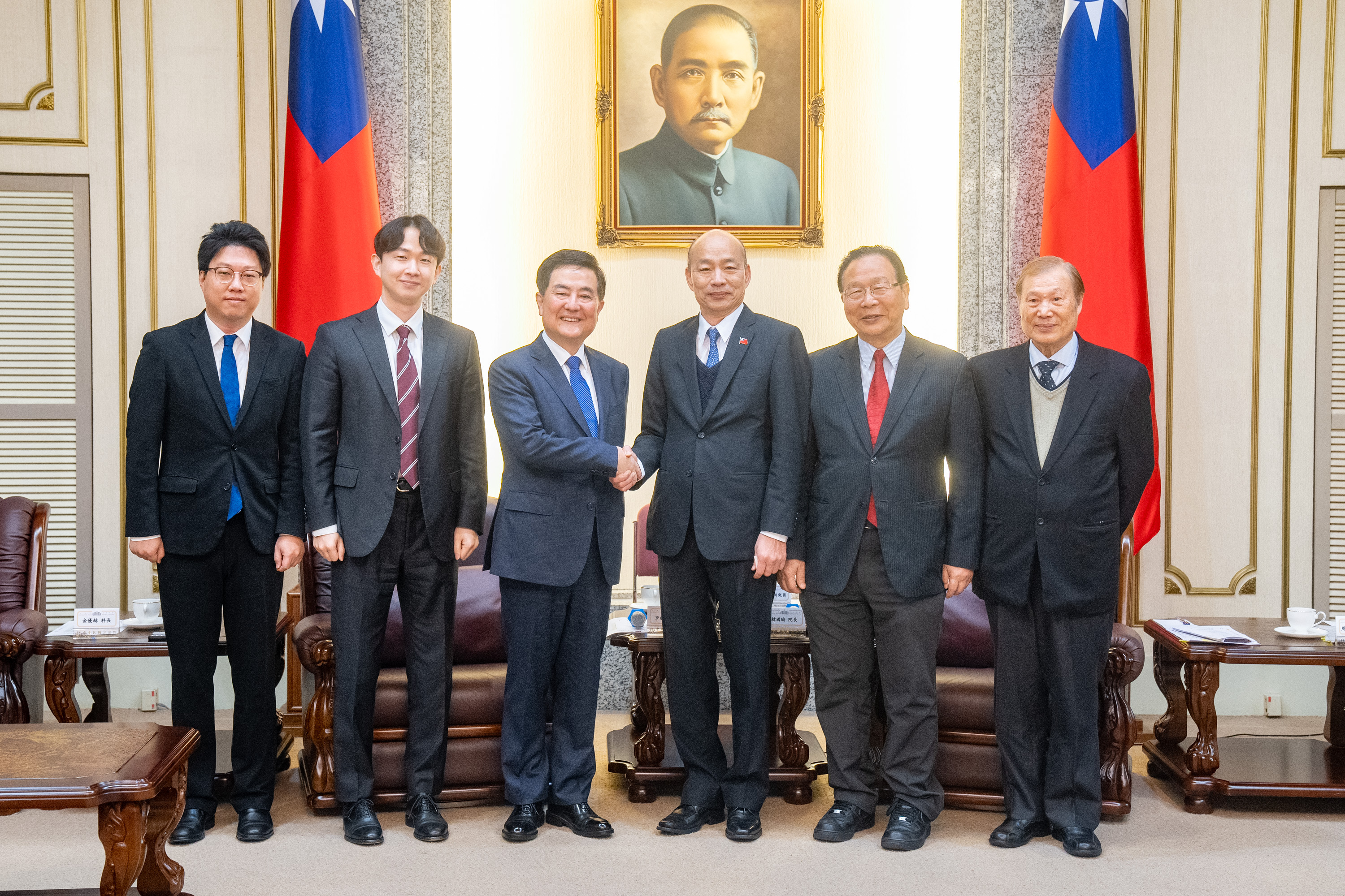 接見韓國駐台代表李殷鎬韓國瑜盼強化雙邊交流-新聞-Rti 中央廣播電臺