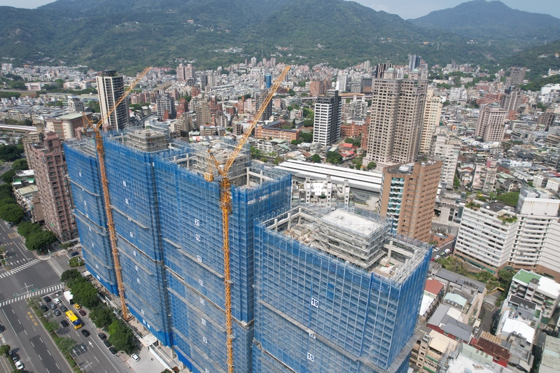 中央銀行祭出第7波選擇性信用管制，首次將名下有房者納入管制，引發「錯殺」質疑。 (示意圖：中央社)