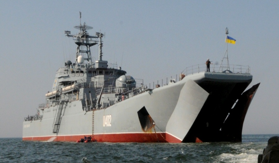 「康斯坦丁·奧尚斯基號」(Konstantin Olshansky)登陸艦。(圖：維基百科)
