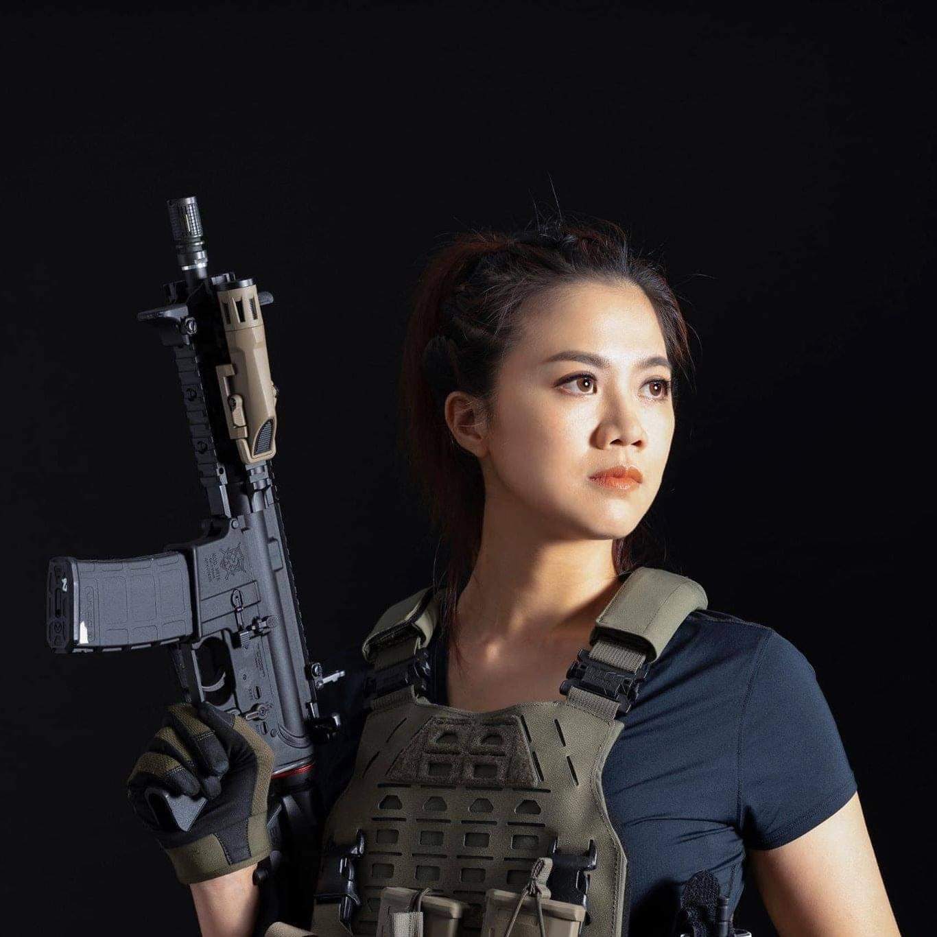 軍武安妮