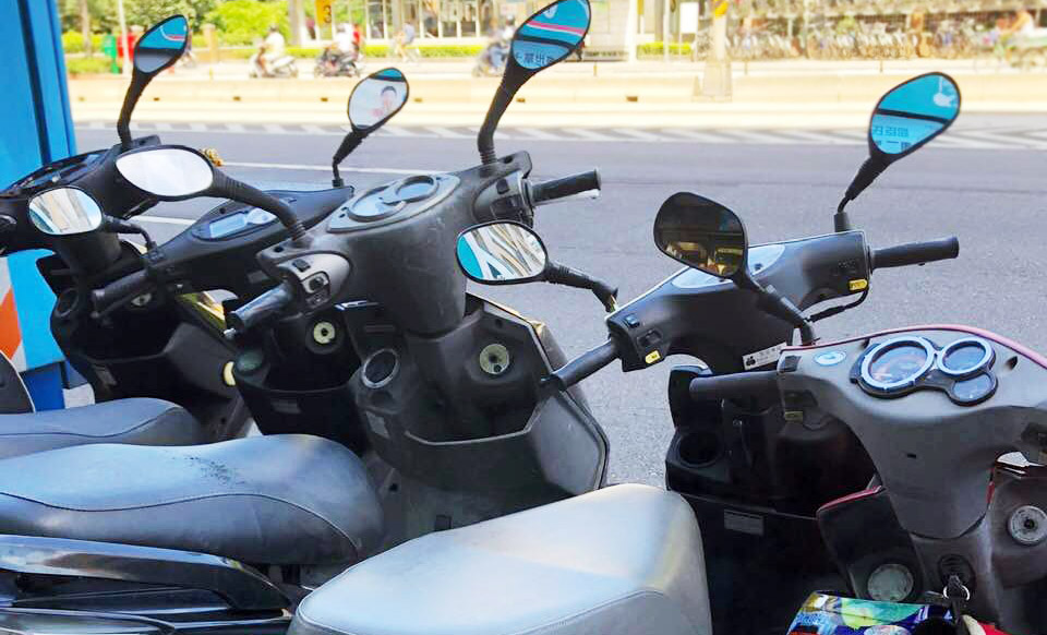 環境部延長舊車汰換電動車空污減量補助。(示意圖/Rti)