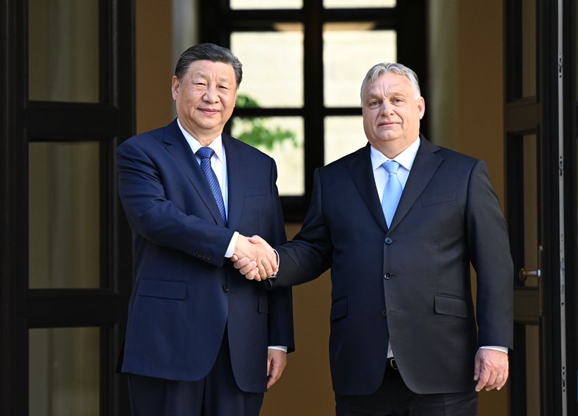 圖為匈牙利總理奧班5月9日與中國國家主席習近平會晤。(圖:翻拍央視)