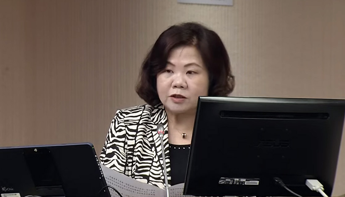 針對藍委13日再提試用期薪資打8折，勞動部長許銘春對此回應，「重點是不應打8折」，這對勞工不尊重。(翻攝自國會頻道)